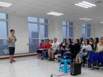 專業老牌翻譯公司 品質與服務的市場調查解析